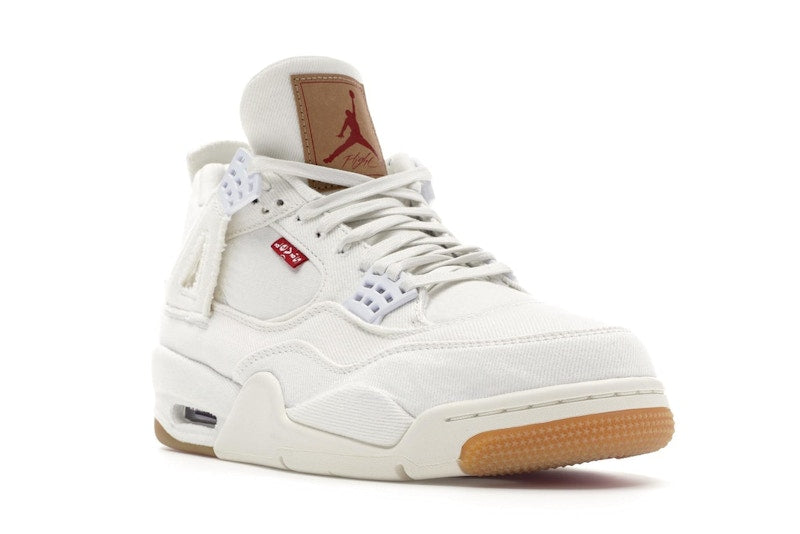 Jordan 4 Retro Levi's White (Levi's Tag)