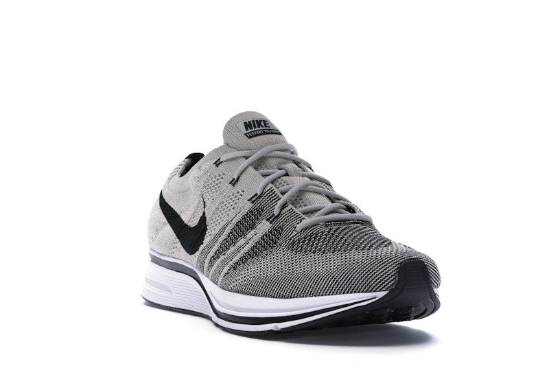 Nike Flyknit Trainer Pale Grey