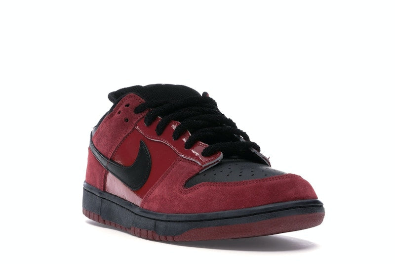 Nike SB Dunk Low Milli Vanilli
