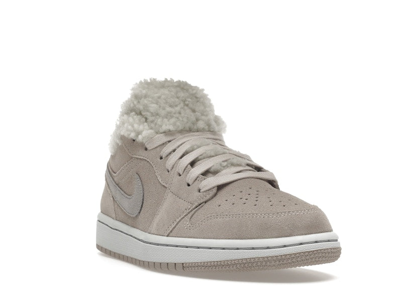 Jordan 1 Low SE Sherpa Fleece (Women's)