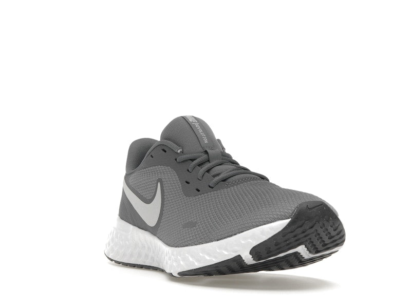Nike Revolution 5 Cool Grey