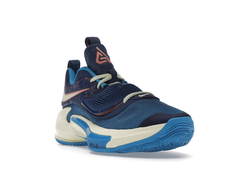 Nike Zoom Freak 3 Everlasting Love