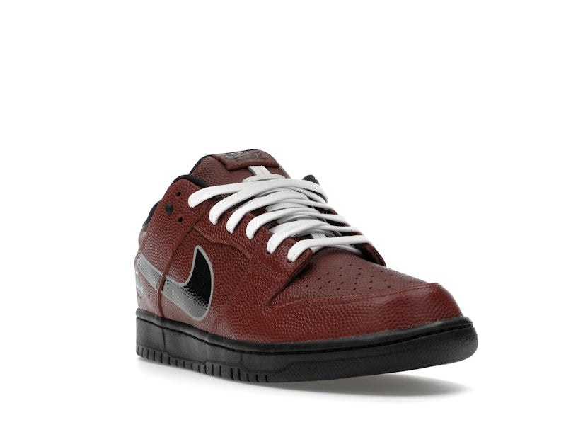 Nike SB Dunk Low Limosine Skateboards