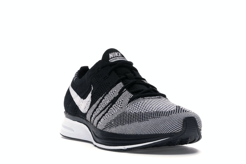 Nike Flyknit Trainer Oreo
