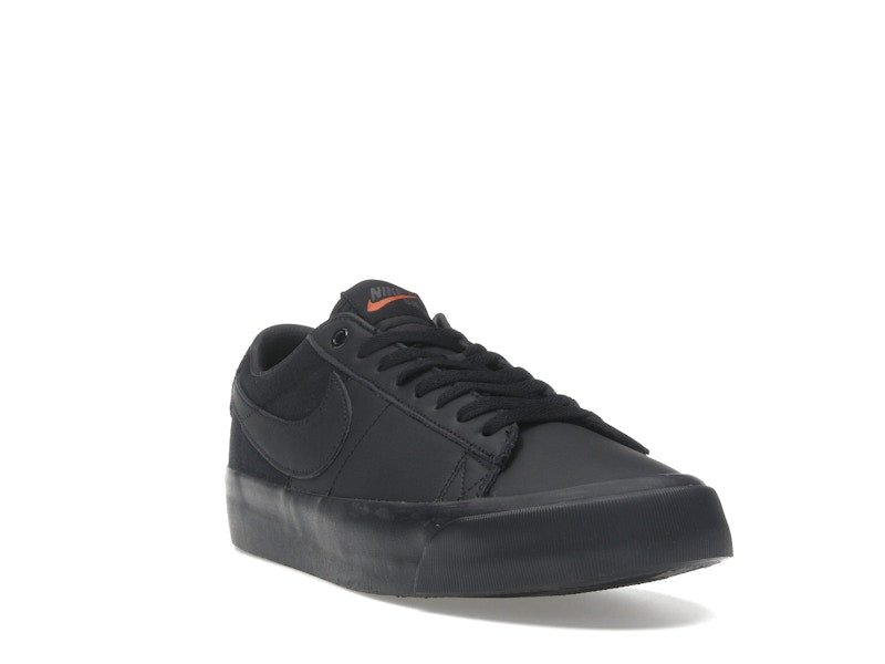 Nike SB Zoom Blazer Low Pro GT ISO Triple Black
