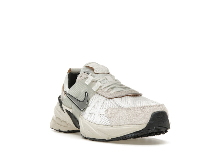 Nike V2K Run Summit White Light Orewood Brown (Women's)
