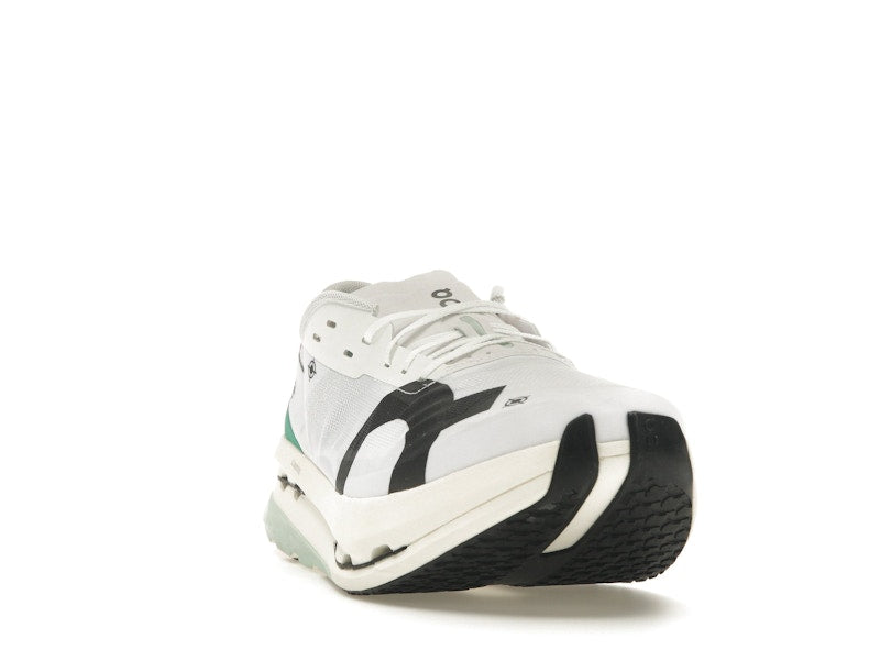 On CloudBoom Echo 3 Undyed White Mint