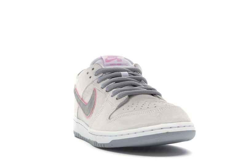 Nike SB Dunk Low Ishod Wair Flat Silver