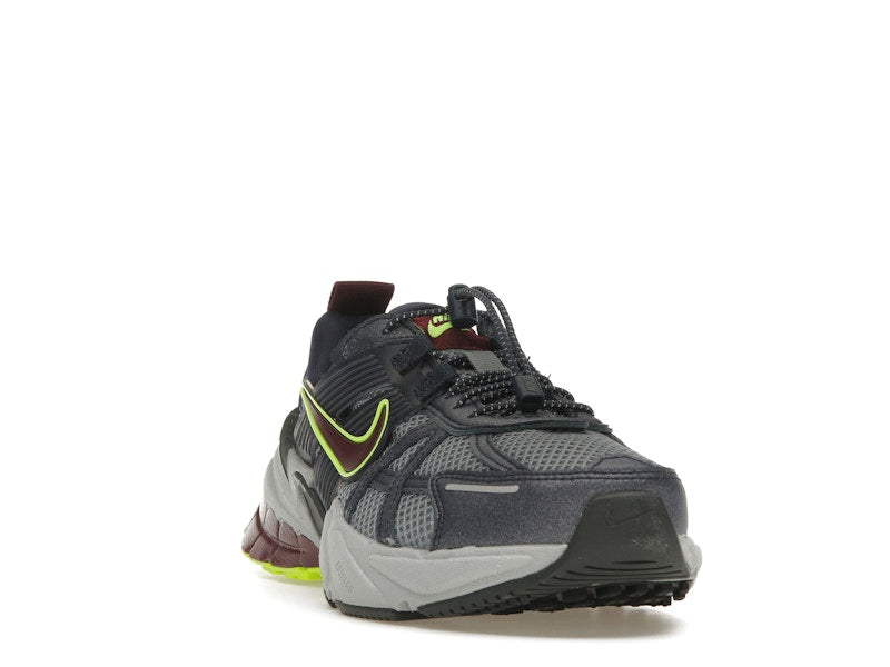 Nike V2K Run Luminous (Women's)