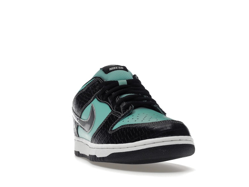 Nike SB Dunk Low Diamond Supply Co.
