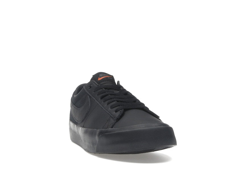 Nike SB Zoom Blazer Low Pro GT ISO Triple Black