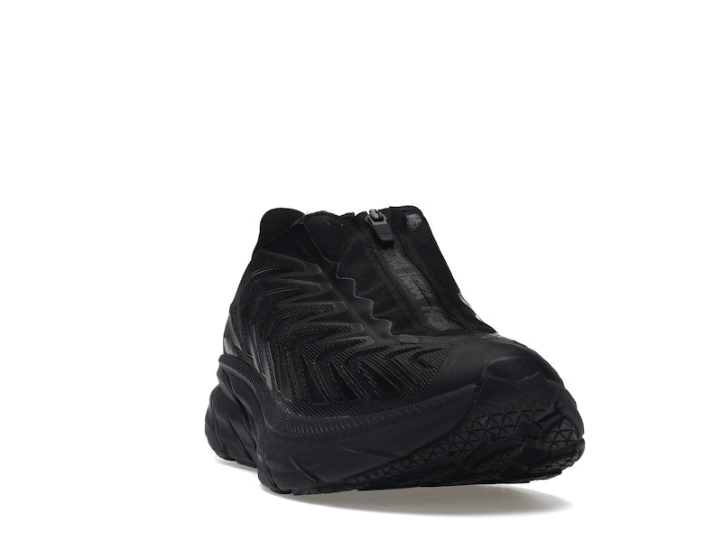 Hoka One One Project Clifton Triple Black