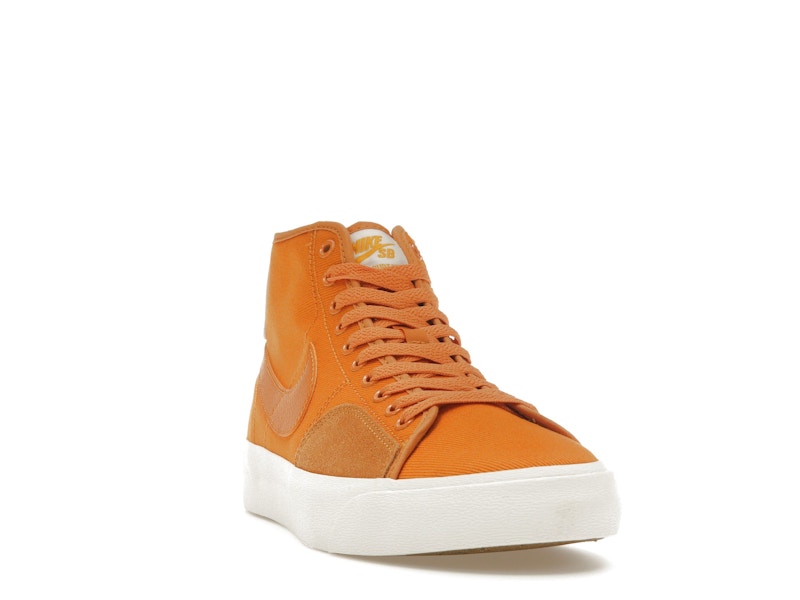Nike SB Blazer Court Mid Premium Light Curry
