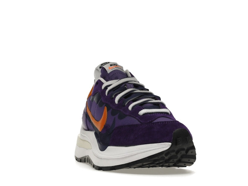 Nike Vaporwaffle sacai Dark Iris