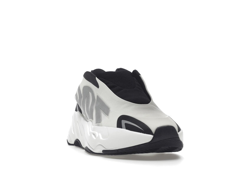 adidas Yeezy Boost 700 MNVN Laceless Analog