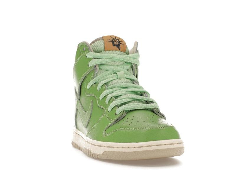 Nike SB Dunk High Statue of Liberty