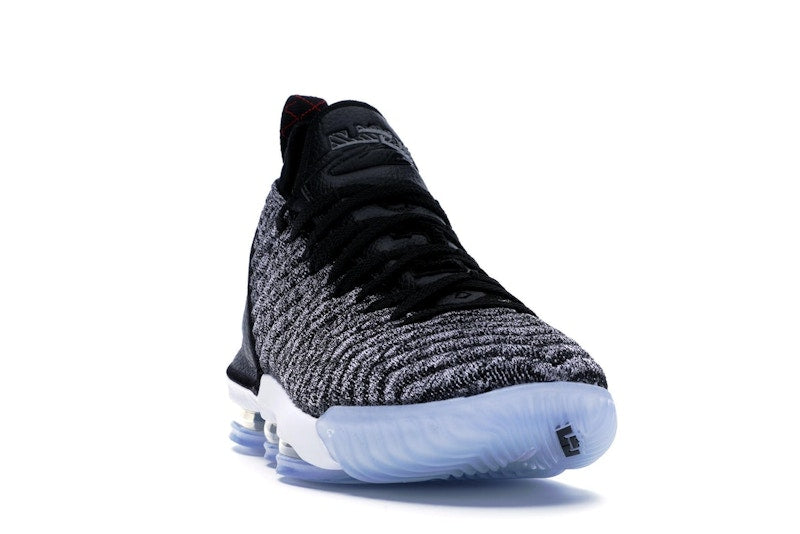 Nike LeBron 16 Oreo