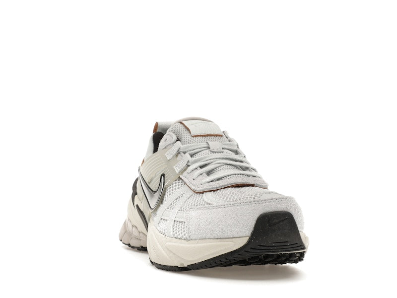 Nike V2K Run Pure Platinum Chrome (Women's)