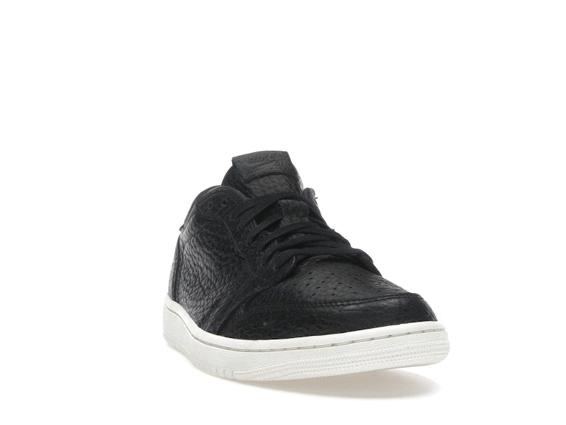 Jordan 1 Retro Low Swooshless Black (2025)