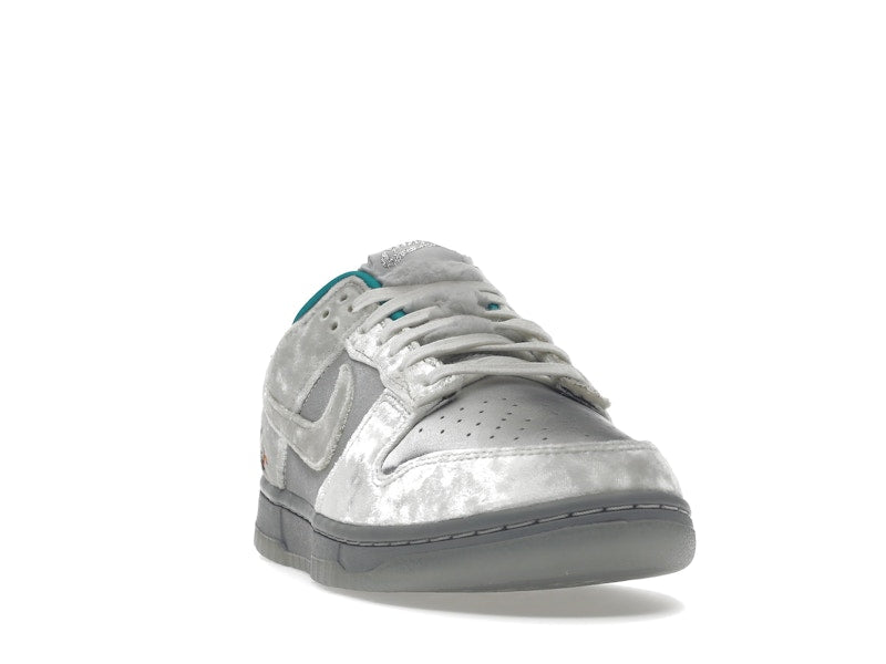 Nike Dunk Low Ice (Women's)