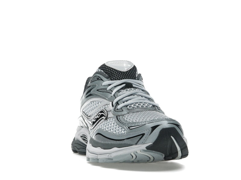 Saucony ProGrid Omni 9 Microchip