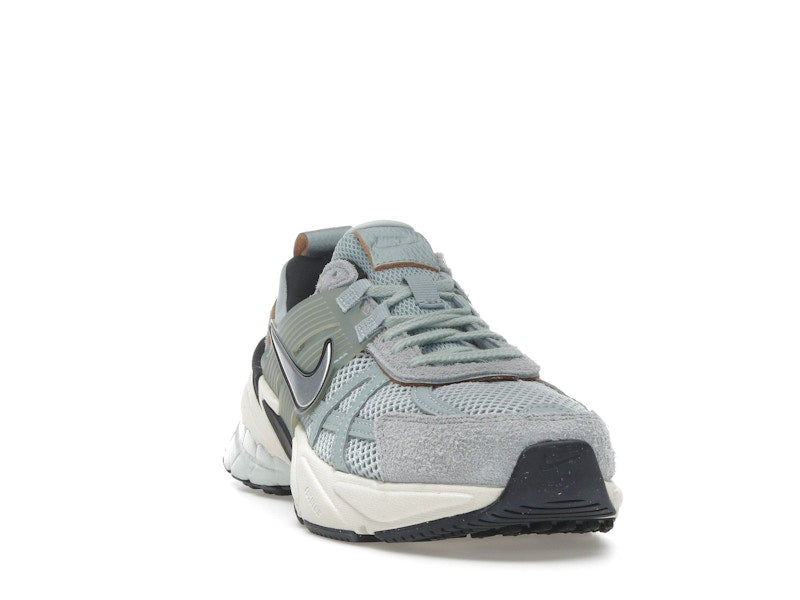 Nike V2K Run Light Pumic Black Chrome (Women's)