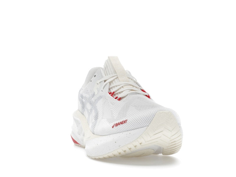 ASICS Novablast 5 Bandit