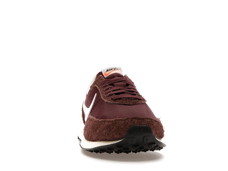 Nike Waffle Trainer 2 Burgundy Crush
