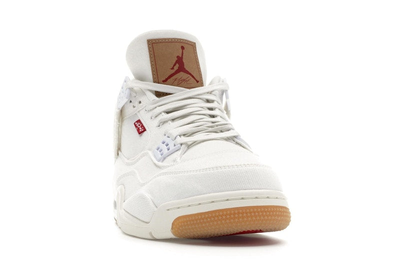 Jordan 4 Retro Levi's White (Levi's Tag)