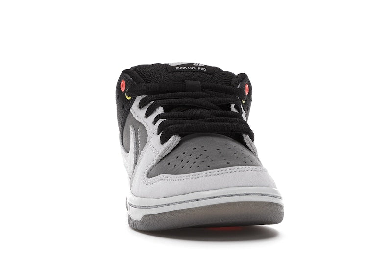 Nike SB Dunk Low VX1000