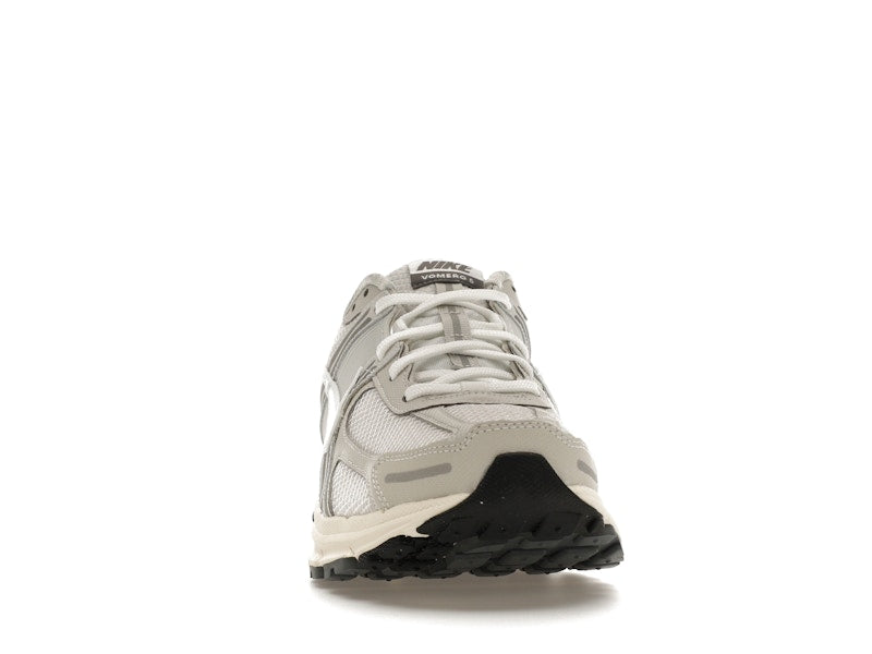 Nike Zoom Vomero 5 Platinum Tint