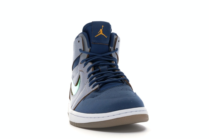 Jordan 1 Retro High Nouveau Dunk From Above