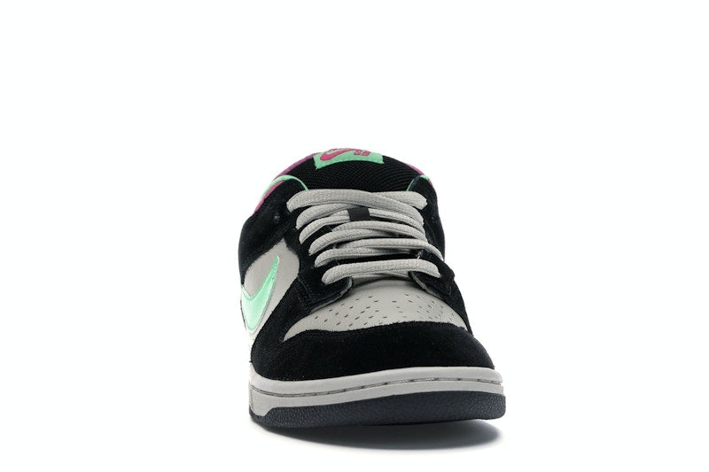 Nike SB Dunk Low Magnet Light Poison Green