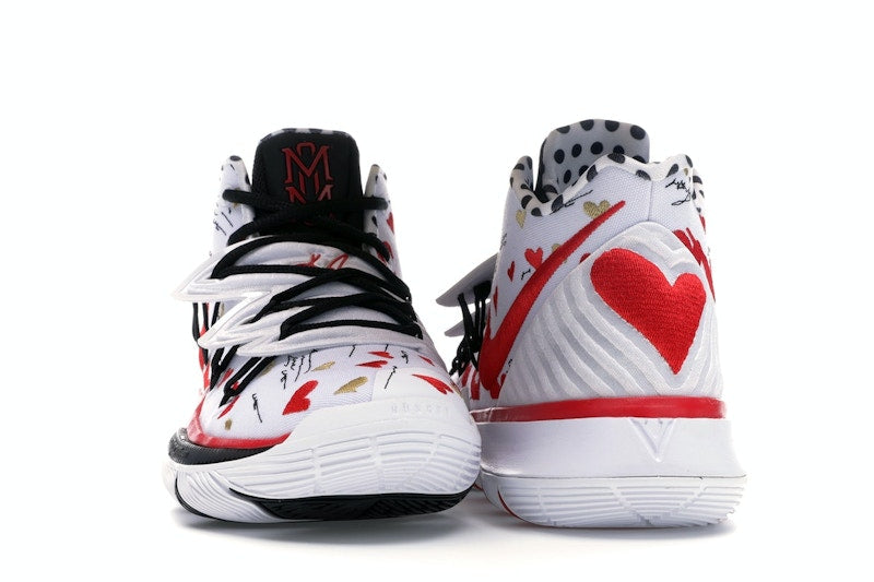 Nike Kyrie 5 Sneaker Room Mom White
