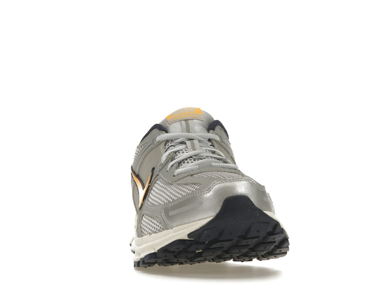 Nike Zoom Vomero 5 Pure Platinum Laser Orange