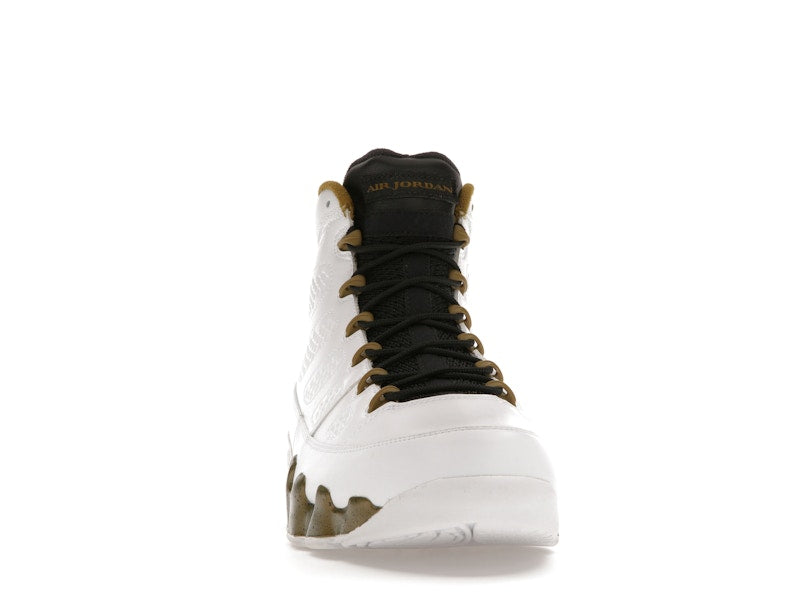 Jordan 9 Retro Statue