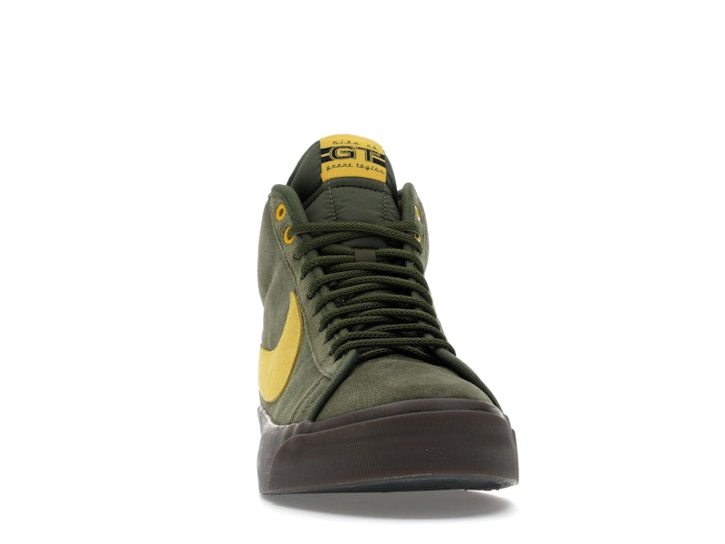 Nike SB Zoom Blazer Mid Antihero Skateboards