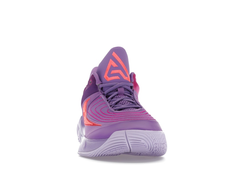 Nike Giannis Immortality 4 Black Raspberry