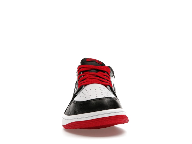 Jordan 1 Retro Low OG Black Toe (2023)