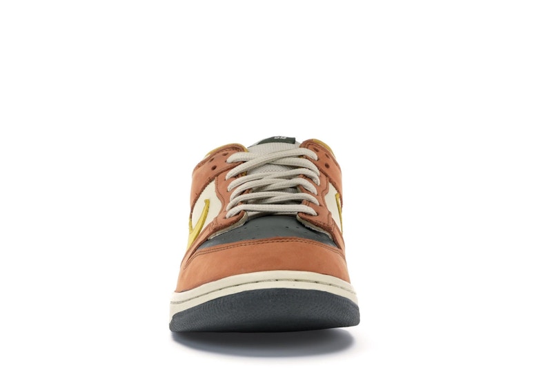 Nike SB Dunk Low Vapour Mineral Yellow