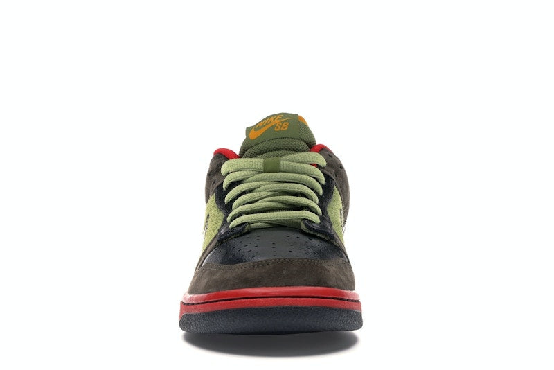 Nike SB Dunk Low Asparagus