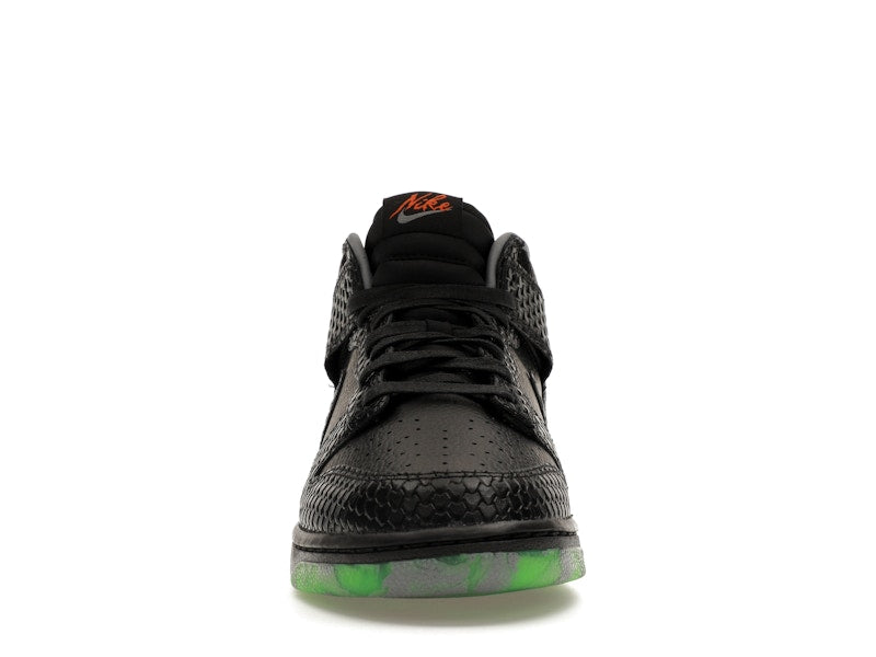 Nike Dunk Mid Premium Halloween Headless Horseman