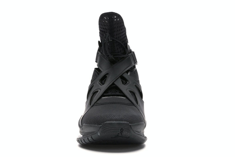 Jordan Air Latitude 720 Triple Black (Women's)