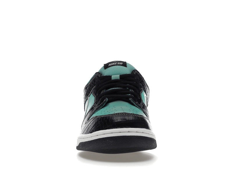 Nike SB Dunk Low Diamond Supply Co.