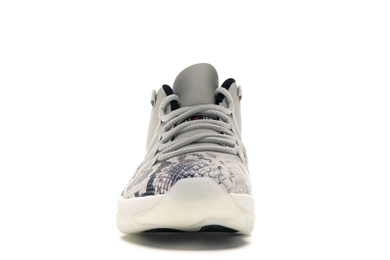 Jordan 11 Retro Low Snake Light Bone