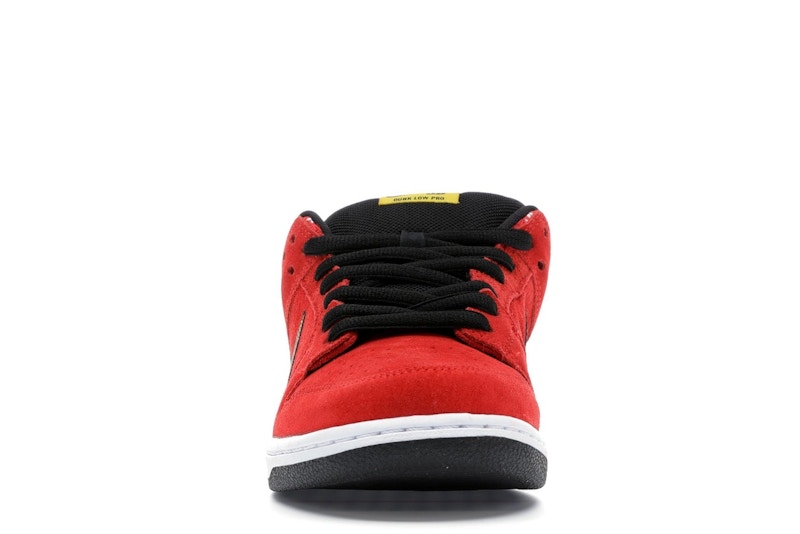 Nike SB Dunk Low Red Firecracker