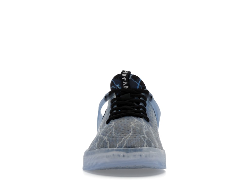 Nike SB Zoom Nyjah 3 Trouble at Home