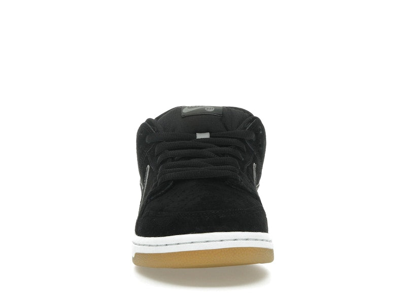 Nike SB Dunk Low Quartersnacks