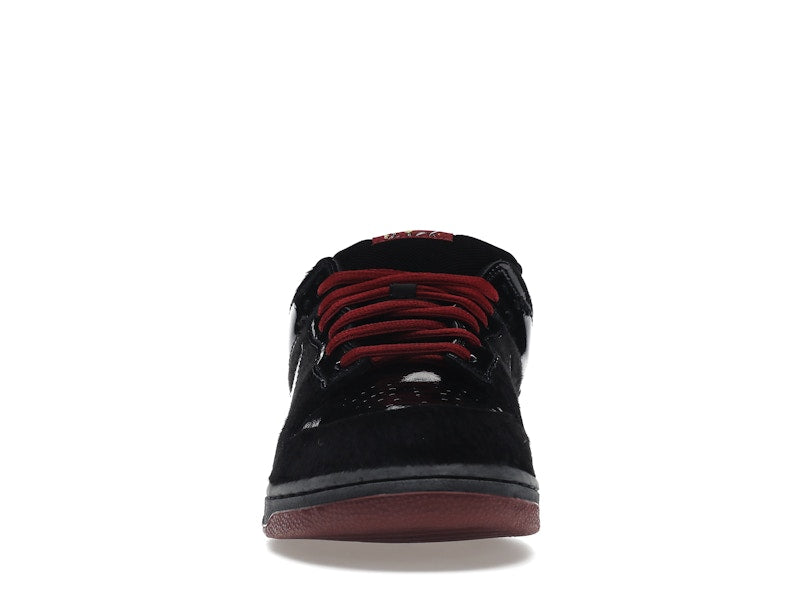 Nike SB Dunk Low Mafia