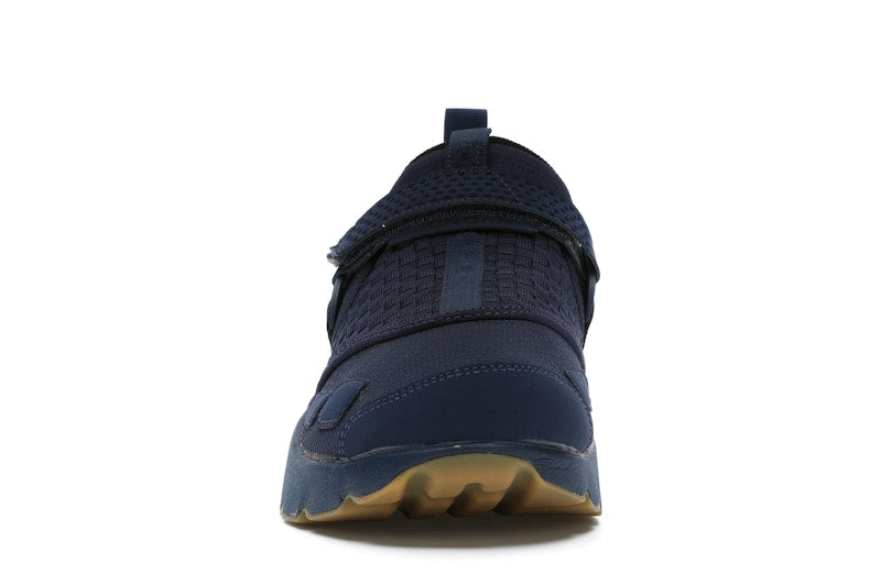 Jordan Trunner LX Navy Gum